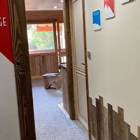 Mezzanine Centre * Megève