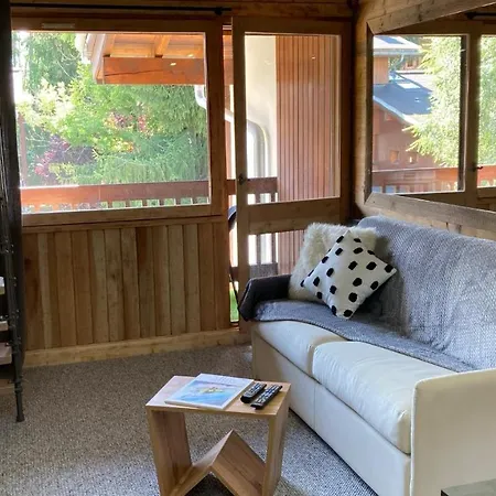 Mezzanine Centre Apartment