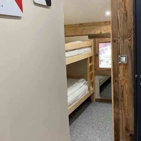 Apartment Mezzanine Centre