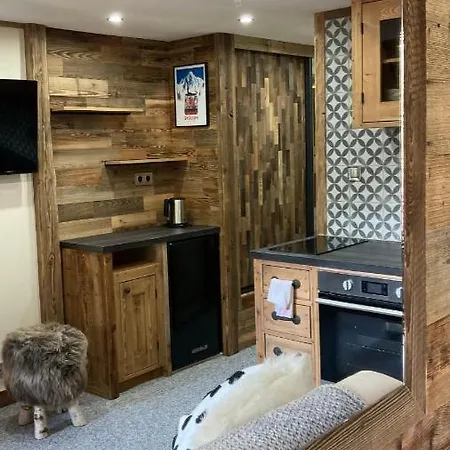 Mezzanine Centre Apartment Megeve